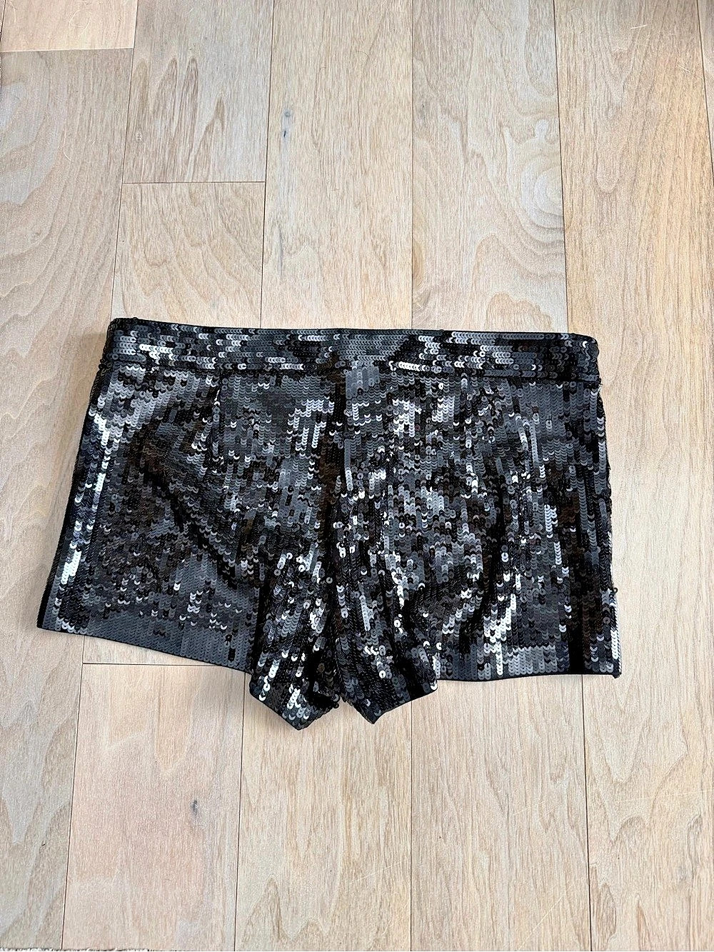 Express Sequin low rise Shorts in Black Size 2 Like New
